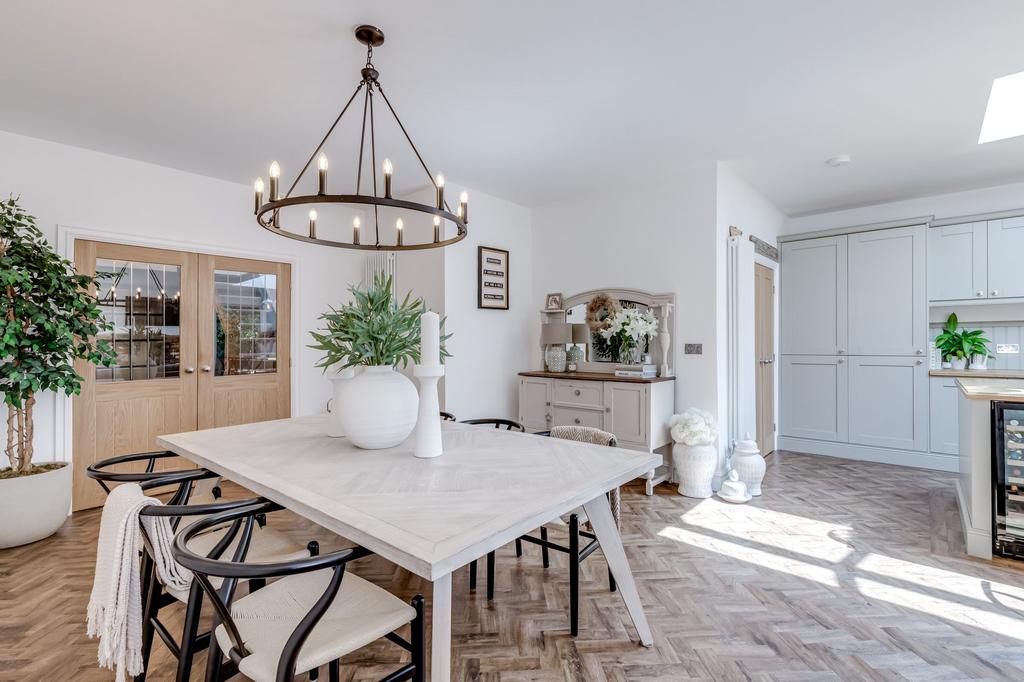 Dining/Family Room