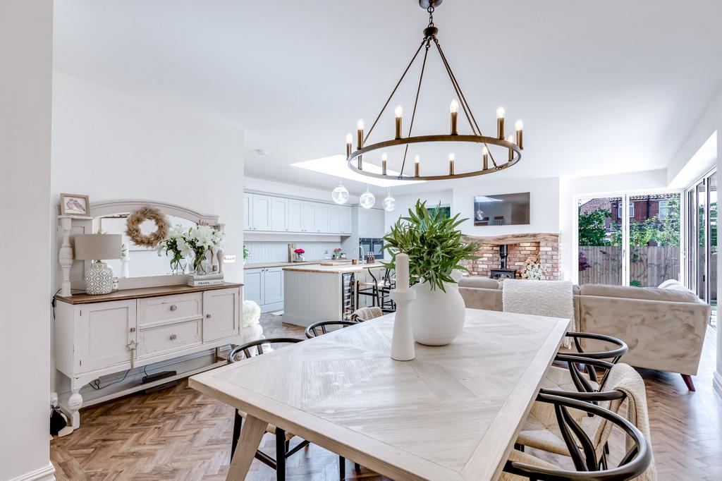 Dining/Family Room