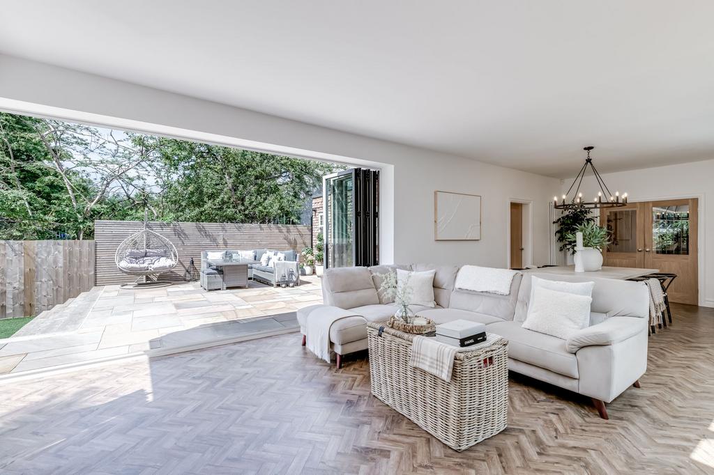 Dining/Family Room