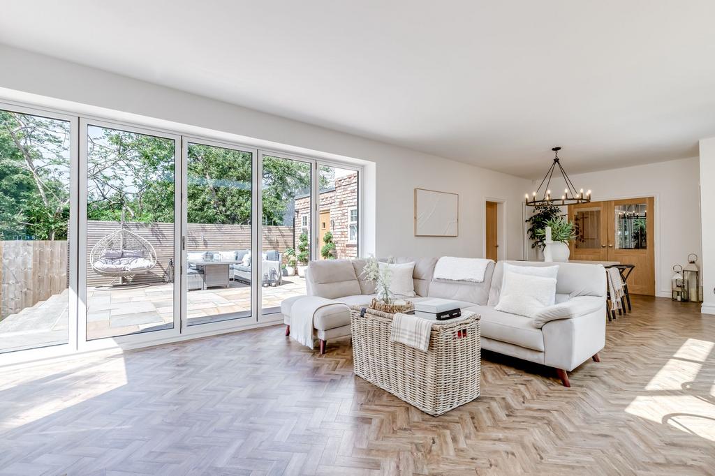 Dining/Family Room