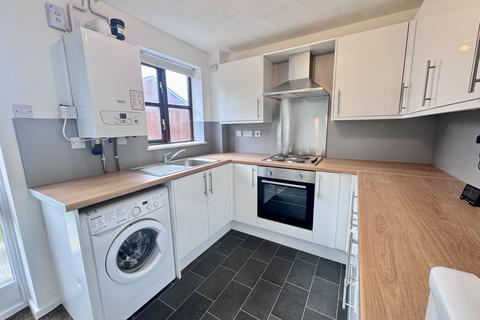 2 bedroom house to rent, Hinchin Brook, Nottingham, NG7