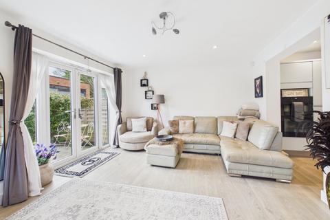 2 bedroom end of terrace house for sale, Cores End Road, Bourne End, Buckinghamshire, SL8