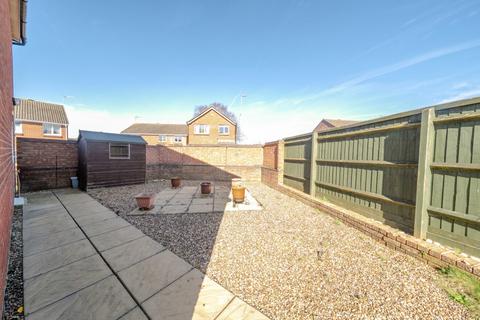 3 bedroom link detached house for sale, Kensington Close, Towcester, Northamptonshire, NN12