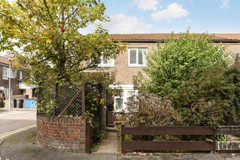 Pownall Road, London E8