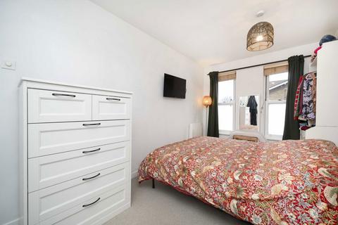 2 bedroom flat for sale, Leabank Square, London E9
