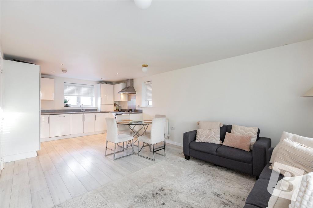 Living / Kitchen