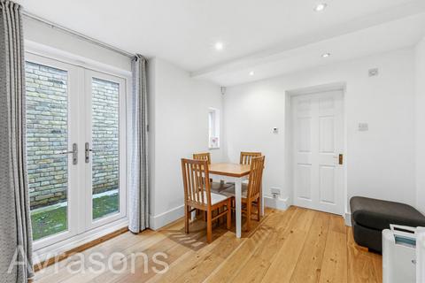 1 bedroom flat for sale, Crimsworth Road, London