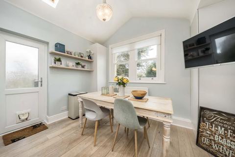 undefined, Whitton Road, Twickenham TW1