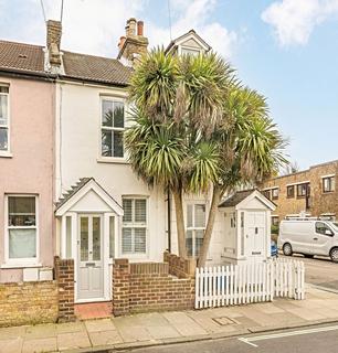 2 bedroom terraced house for sale, Mereway Road, Twickenham TW2