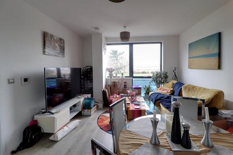 2 bedroom apartment to rent, Kings Road, Stevenage SG1