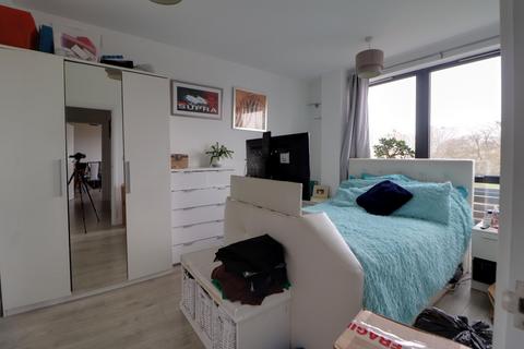 2 bedroom apartment to rent, Kings Road, Stevenage SG1