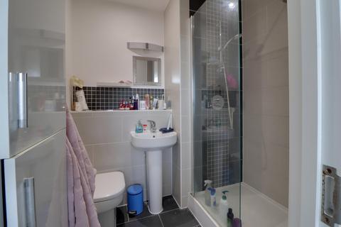 2 bedroom apartment to rent, Kings Road, Stevenage SG1