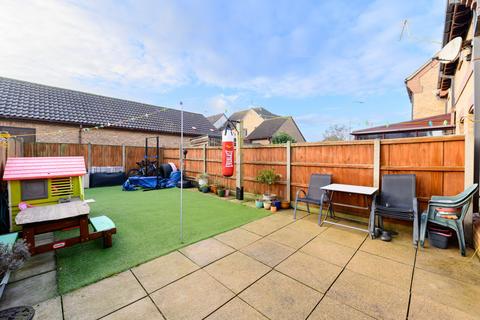 3 bedroom end of terrace house for sale, Thames Way, Caister-On-Sea