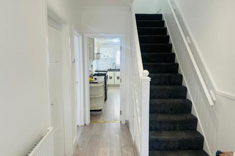 undefined, Hillborough Road, Luton LU1