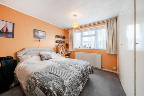 2 bedroom maisonette for sale, Lakeside road, Olympia, London, W14