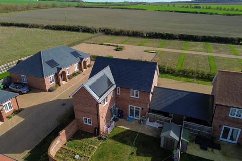 3 bedroom detached house for sale, Spur Road, Cambridge CB21