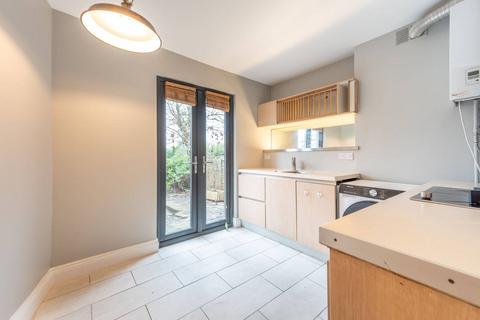 2 bedroom maisonette for sale, Hillside, Harlesden, London, NW10