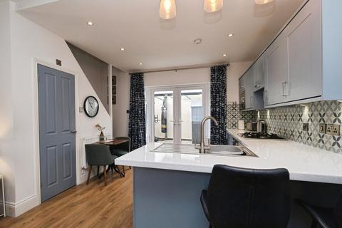 2 bedroom terraced house for sale, Bridge Road, Mossley Hill, Liverpool, Merseyside, L18