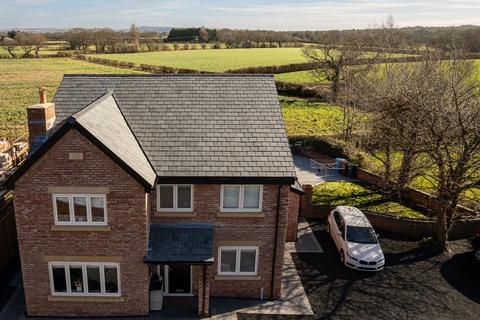 4 bedroom detached house for sale, Blue Stone Lane, Ormskirk L40