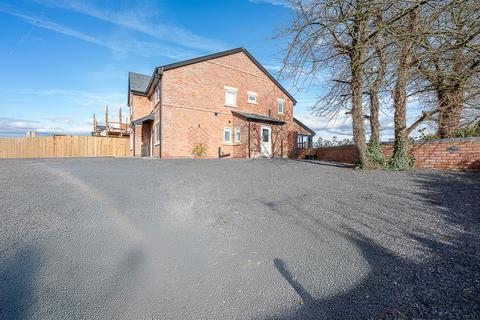 4 bedroom detached house for sale, Blue Stone Lane, Ormskirk L40