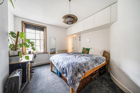 1 bedroom flat for sale, Lomond Grove, Camberwell, London, SE5