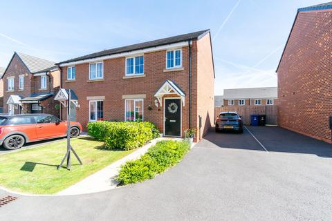 3 bedroom semi-detached house for sale, High Grove Park, Ormskirk L40
