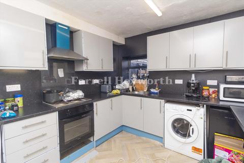 4 bedroom house for sale, Clarence Street, Morecambe LA4