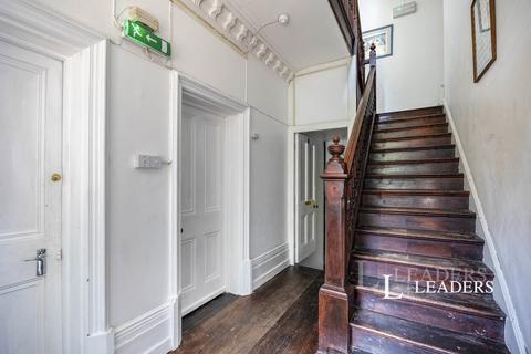 undefined, Harvey Road, Guildford, Surrey, GU1