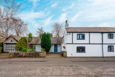 4 bedroom semi-detached house for sale, Liverpool Road, Ormskirk L40