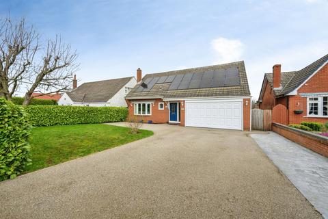 4 bedroom detached house for sale, Lichfield Road, Hamstall Ridware, Rugeley