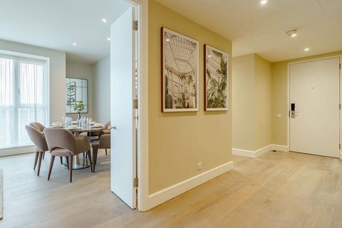 undefined, Westferry Circus, E14