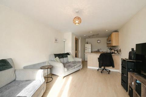 2 bedroom apartment for sale, Carlton Hill, Nottingham NG4