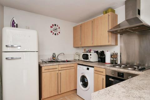2 bedroom apartment for sale, Carlton Hill, Nottingham NG4