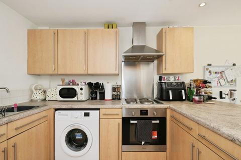 2 bedroom apartment for sale, Carlton Hill, Nottingham NG4