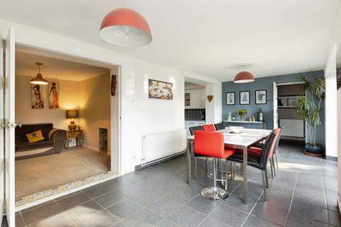 4 bedroom semi-detached house for sale, Meadowleaze, Gloucester, GL2