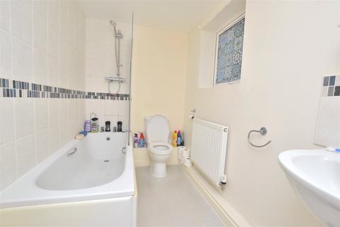 2 bedroom apartment for sale, Longhorn Avenue, Gloucestershire GL1
