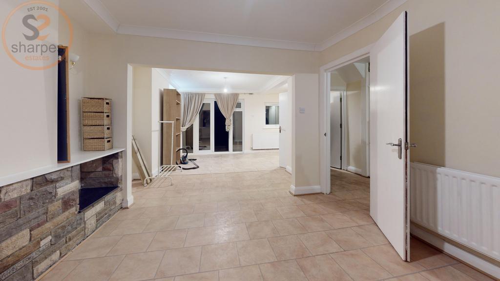 172-Beddington-Lane-Living-Room