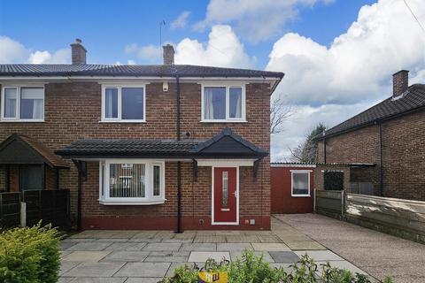 3 bedroom terraced house for sale, Hereford Road, Manchester M30