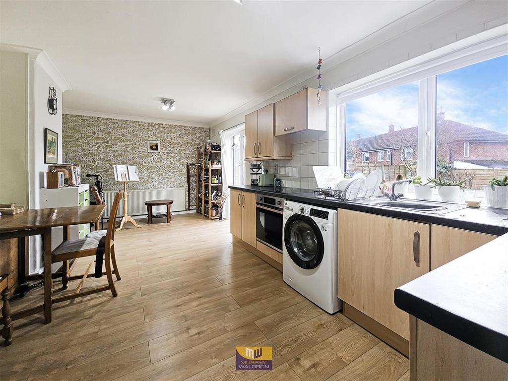 Kitchen/Dining