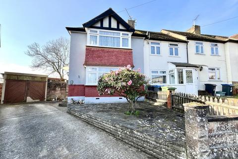 Billockby Close, Chessington, Surrey. KT9 2ED