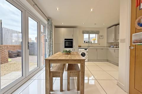 3 bedroom semi-detached house for sale, Tonyrefail CF39