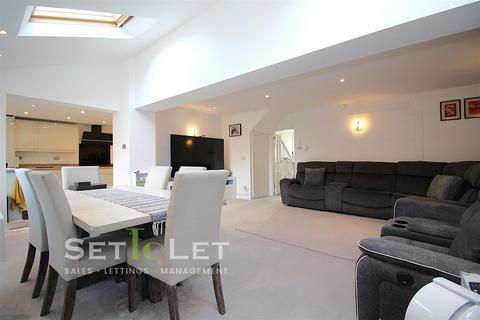 4 bedroom house for sale, Ash Tree Road, Oadby, Leicester