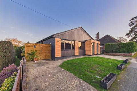 4 bedroom bungalow for sale, The Warren, Chartridge, Chesham, Buckinghamshire, HP5
