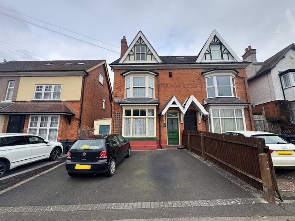 28 Vicarage Road Frontage.jpeg
