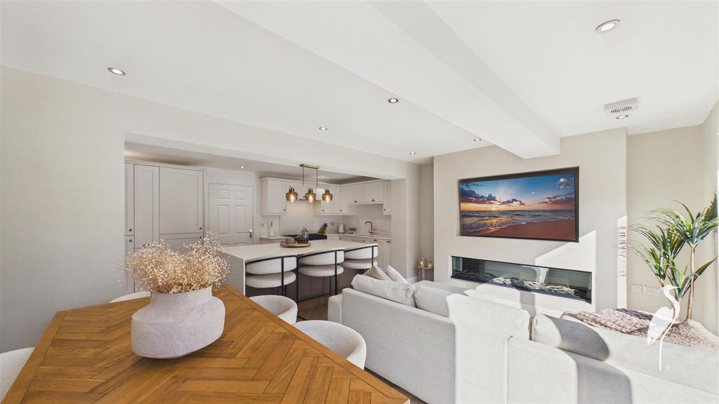 Open Plan Living/Dining & Kitchen Area
