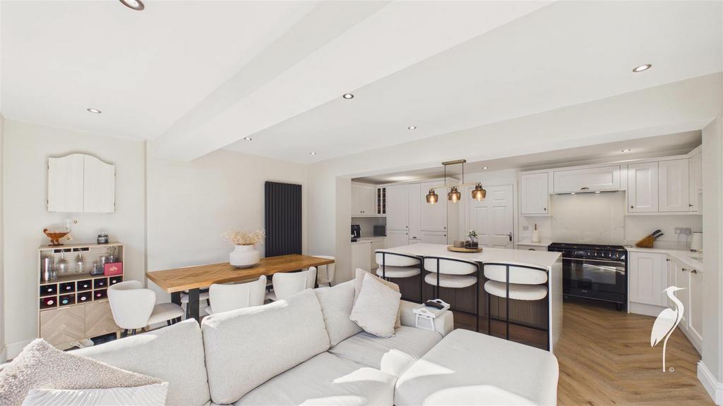 Living & Dining Area