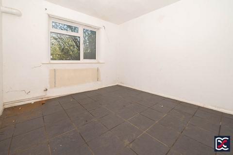 3 bedroom terraced house for sale, Headingley Road, Rushden NN10