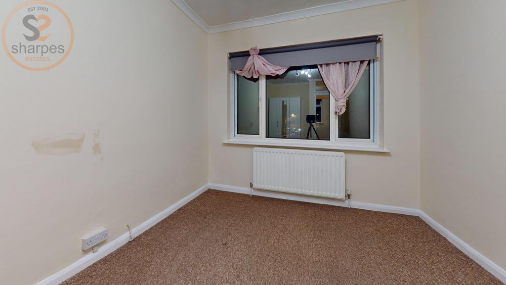 172-Beddington-Lane-Bedroom