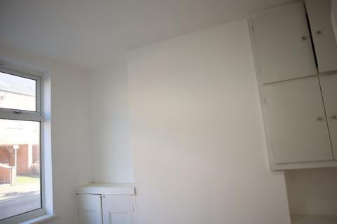 3 bedroom terraced house to rent, Eastleigh Road, Leicester LE3