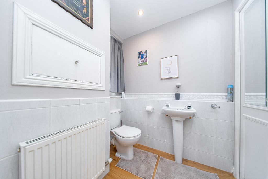 Living Level Toilet